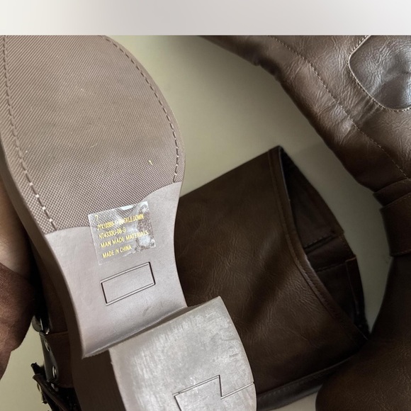 Boots - Picture 2 of 2